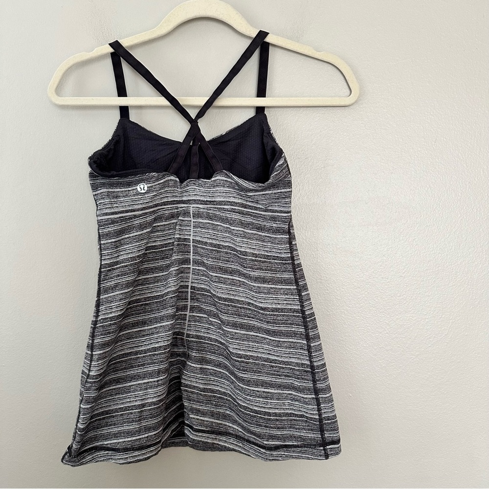 Lululemon tank top